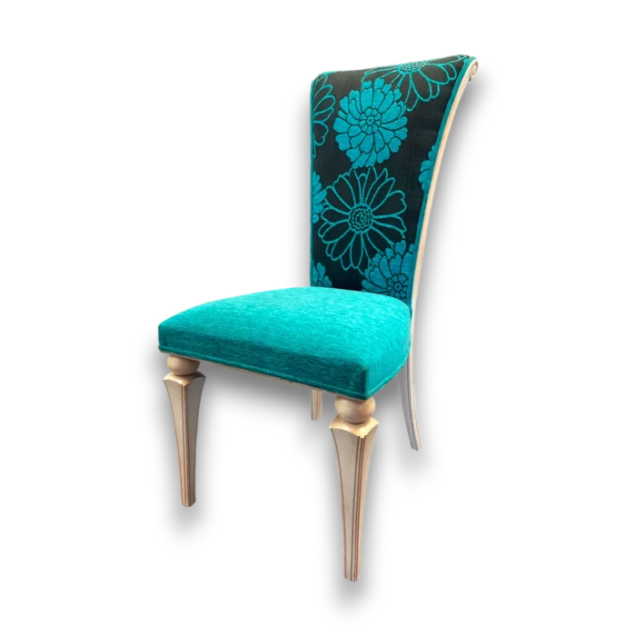 Chaise design velours turquoise avec dossier fleuri – Fauteuil de France