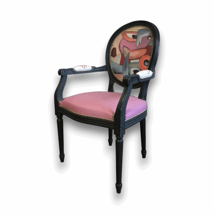 Fauteuil Louis XVI expressionniste avec dossier abstrait – Fauteuil de France