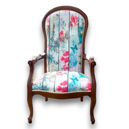 Fauteuil style Voltaire en noyer 'Amarylis'